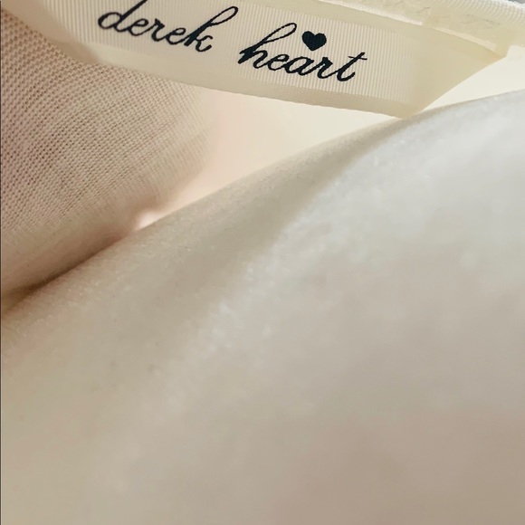 Women’s Poof! creme ruffle tank top - Picture 5 of 6